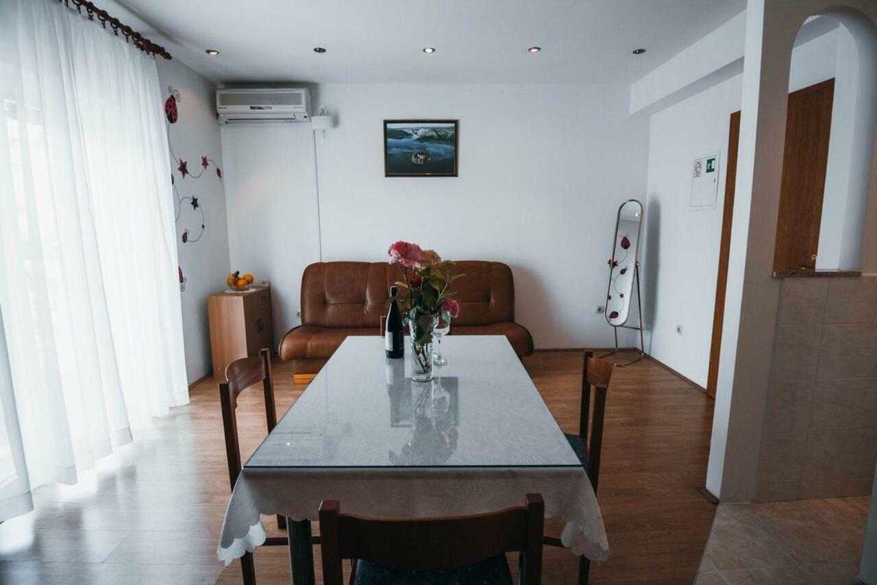Apartmani Tamaris Vodice Exterior photo