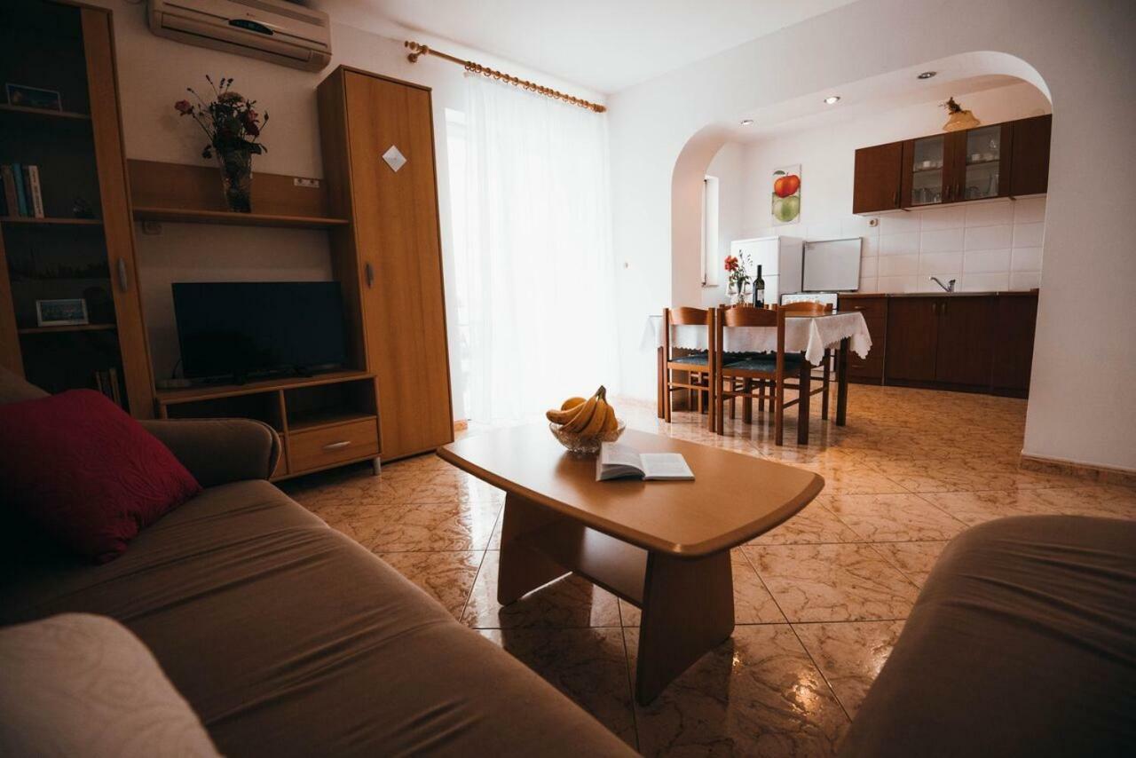 Apartmani Tamaris Vodice Exterior photo