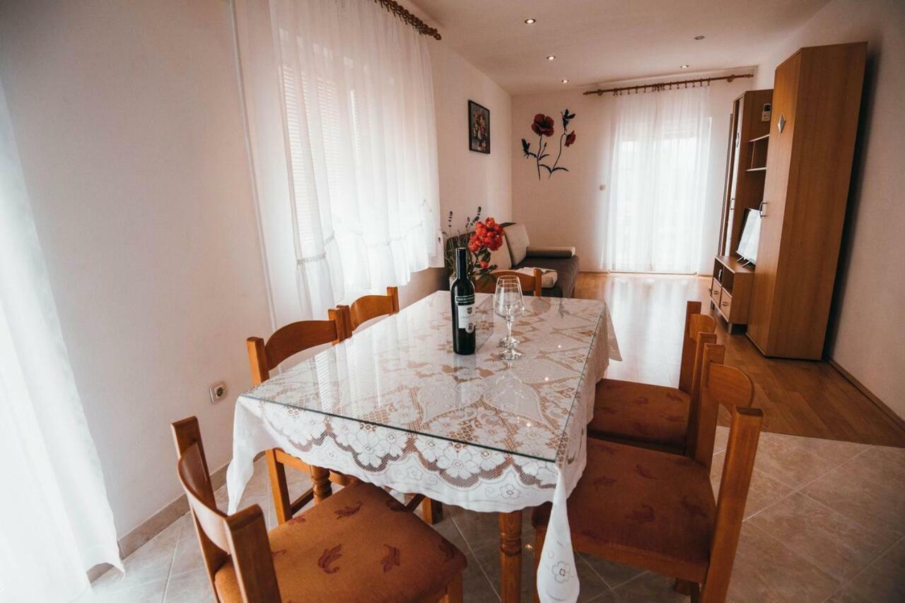 Apartmani Tamaris Vodice Exterior photo