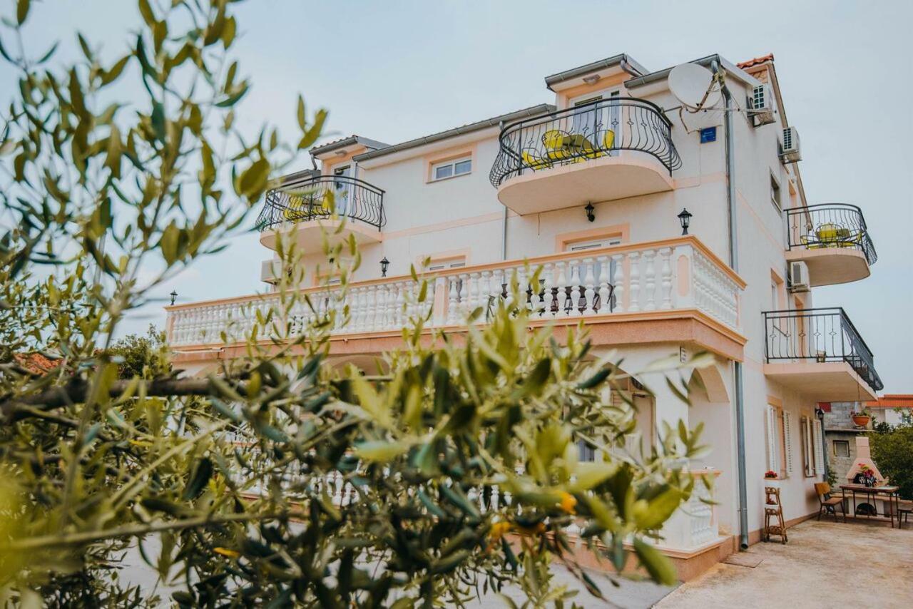 Apartmani Tamaris Vodice Exterior photo